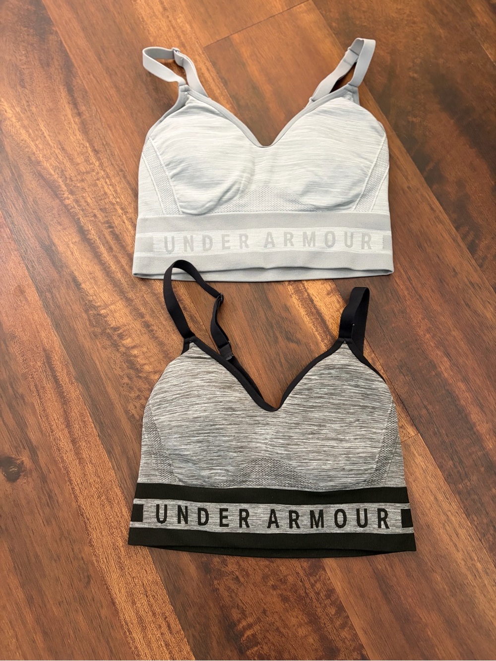 Under Armour Light Gray & Heather Gray Seamless Sports Bras Duo